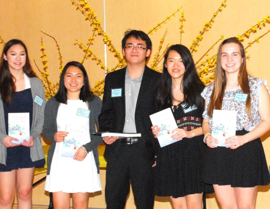 Stepping Stones Club recieves 2016 Student Peace Award