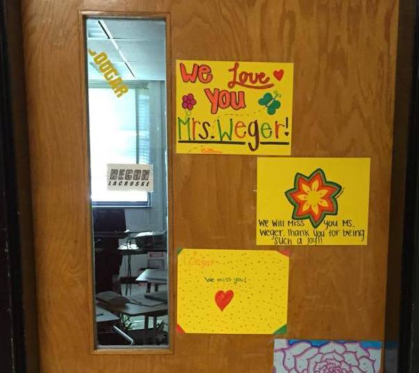 Many+students+left+messages+for+Ms.+Weger+on+her+door+to+show+their+appreciation+following+her+death.+