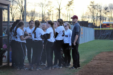 The Oakton Varsity Softball family