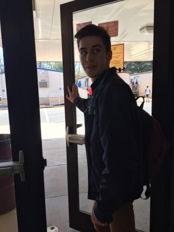 Oakton administration cracks down on students leaving school